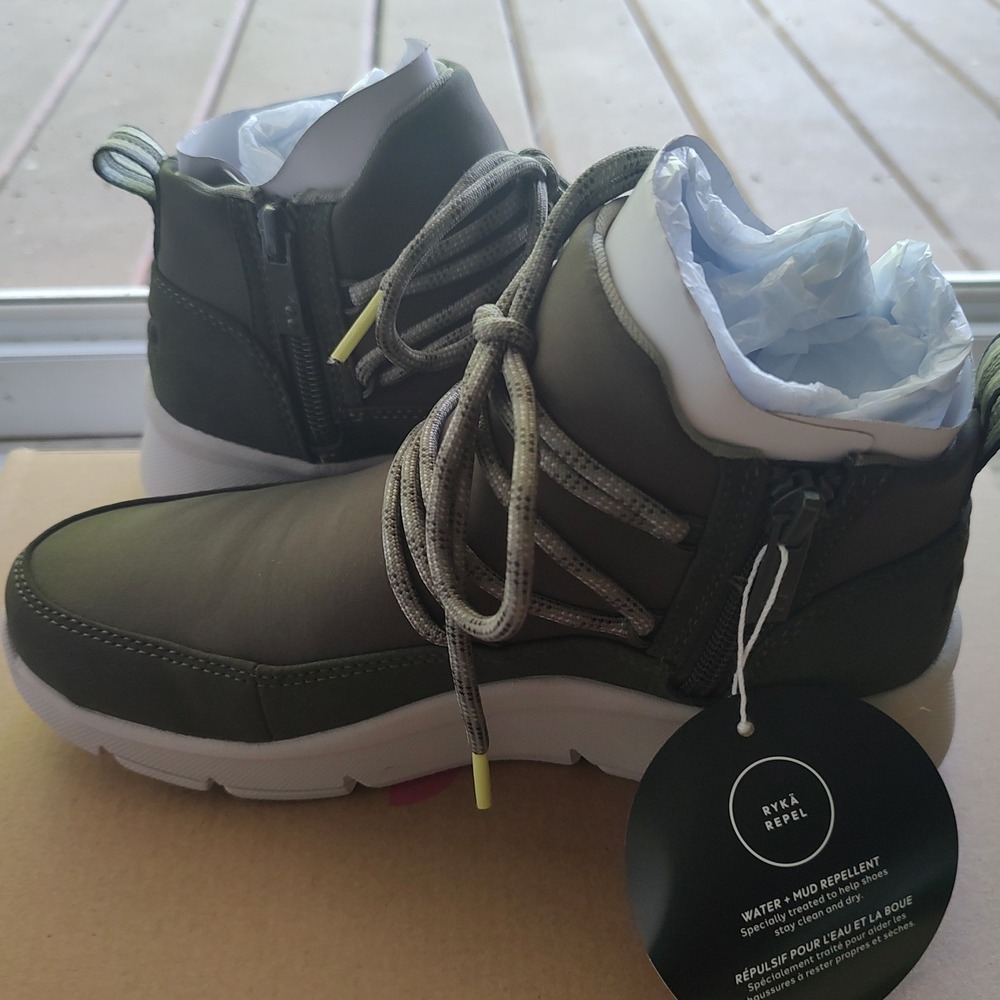 Ryka Charisma Alpine Green Water Repellent Ankle Boots J5739F1300 Womens 5M NEW - Picture 3 of 5